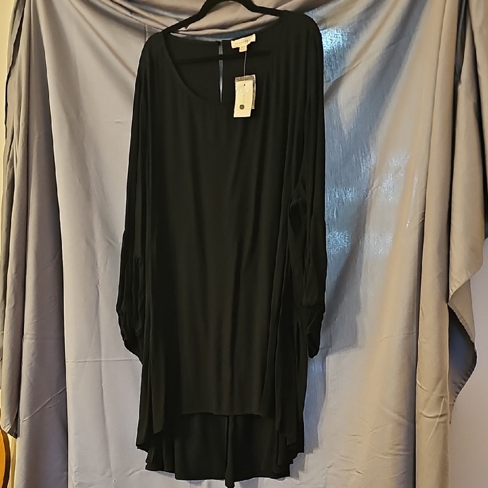 Women's Black Hi-lo Long Flowy Blouse 30/32